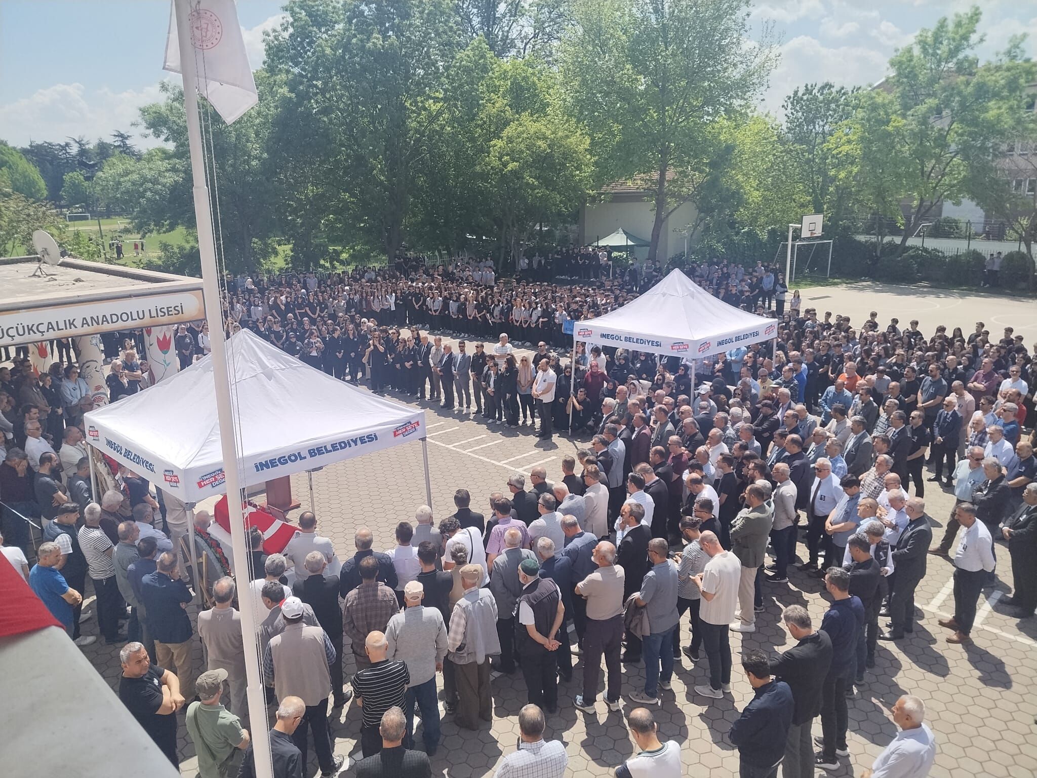 İnegöl Yazdan Müdüre Veda Etti (4)
