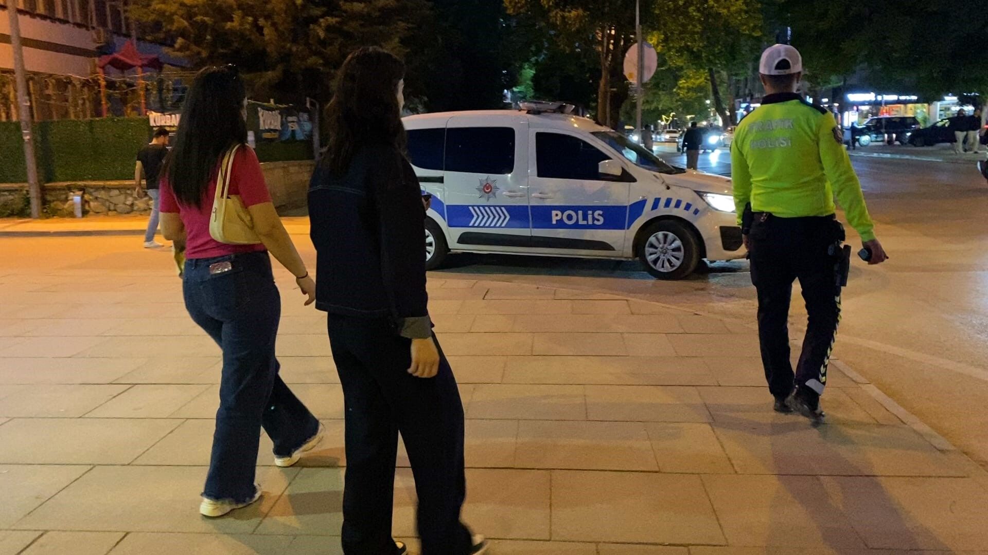 İnegöl’de Genç Kızın Duyarlı Davranışı Takdir Topladı (1)