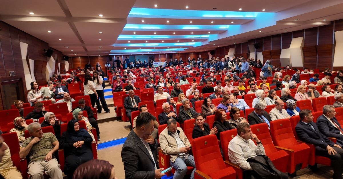 İnegöl’de İnemat 2026 Ödül Töreni Düzenlendi! Şampiyon Bu Sene De Değişmedi! (5)
