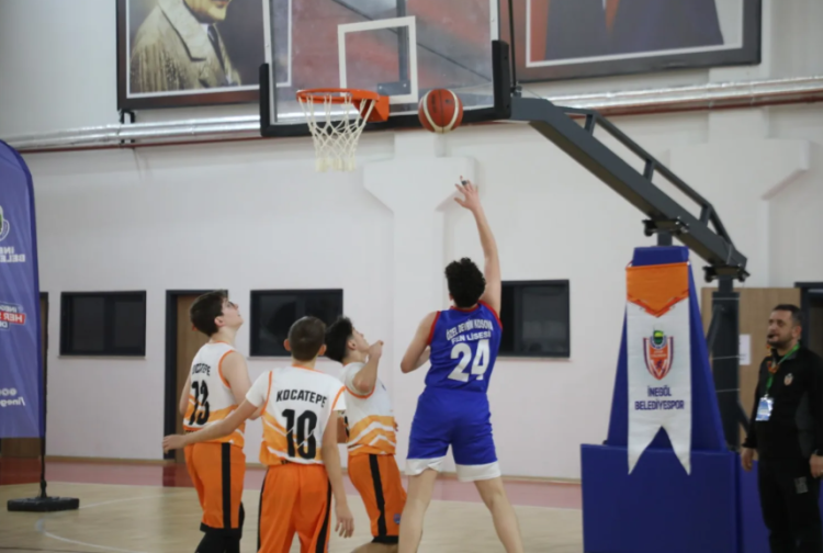 İnegöl’de Kaç Lisanslı Sporcu Var?