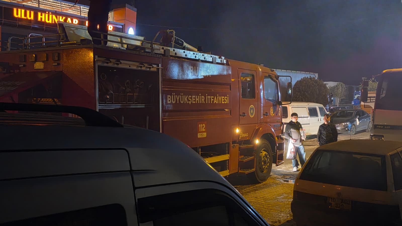 İnegöl’de Korkutan Yangın! Talaşlar Alev Aldı...
