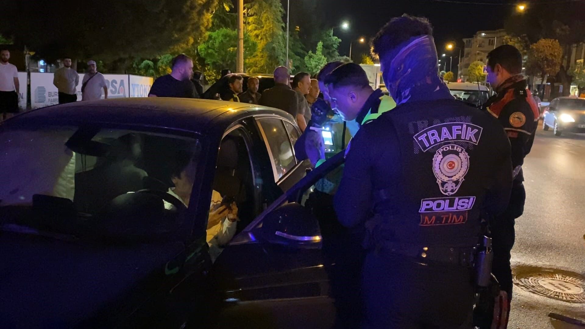 İnegöl’de Kovalamaca Sonrası Kadın Sürücüye Ceza Yağdı (2)