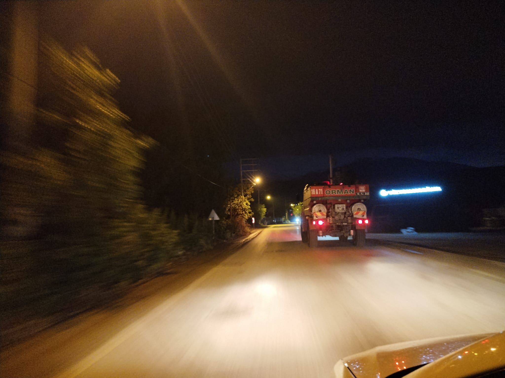 İnegöl’de Yıldırım Düşmesi Sonucu Orman Yangını Çıktı! (2)