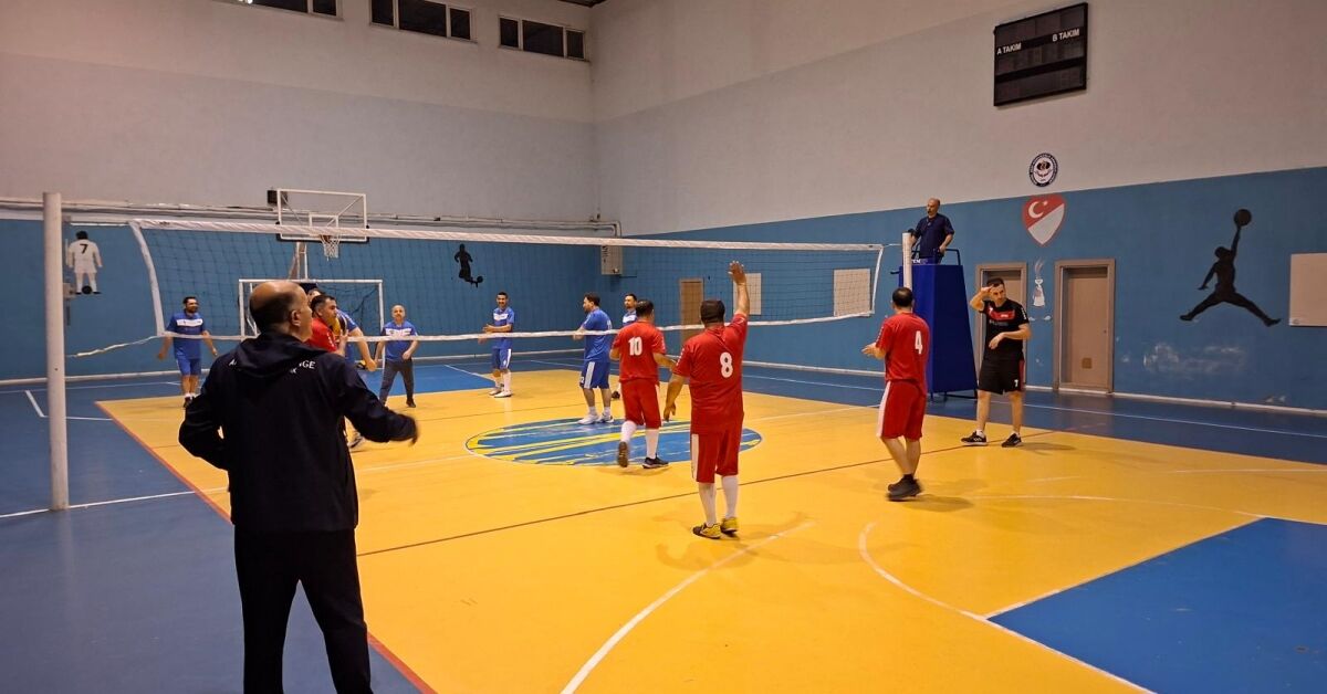 İsko 13. Geleneksel Voleybol Turnuvası Başladı (11)