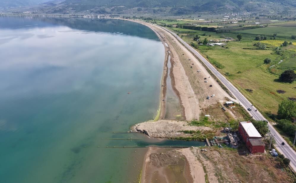 İznik'te Fabrikaya Su Çeken Borular Ortaya Çıktı! (3)