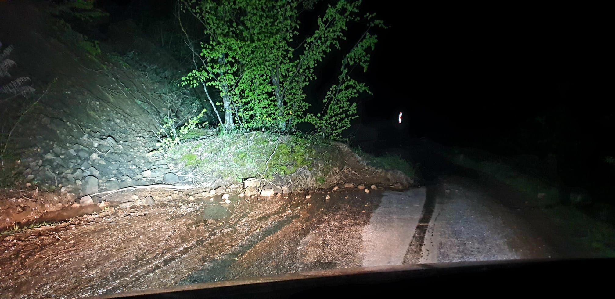 Kestel İnegöl Yolunda Heyelan! (1)