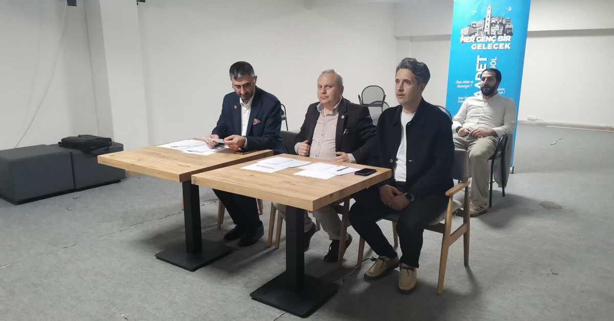 Saadet Gençlik’ten İnegöl’de İşsizlik Münazarası (2)