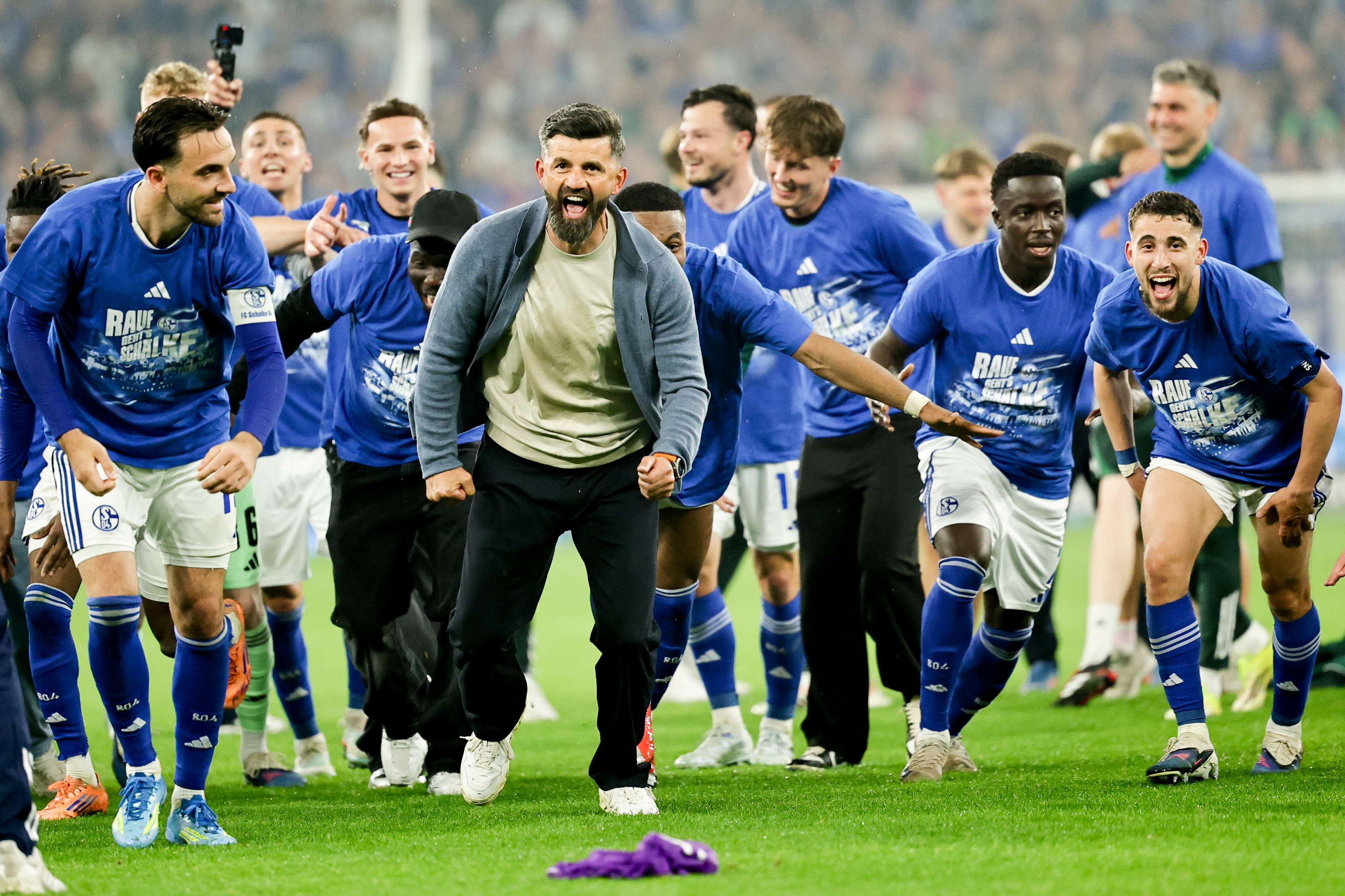 Schalke 04, 3 Yıl Sonra Bundesliga'da (3)