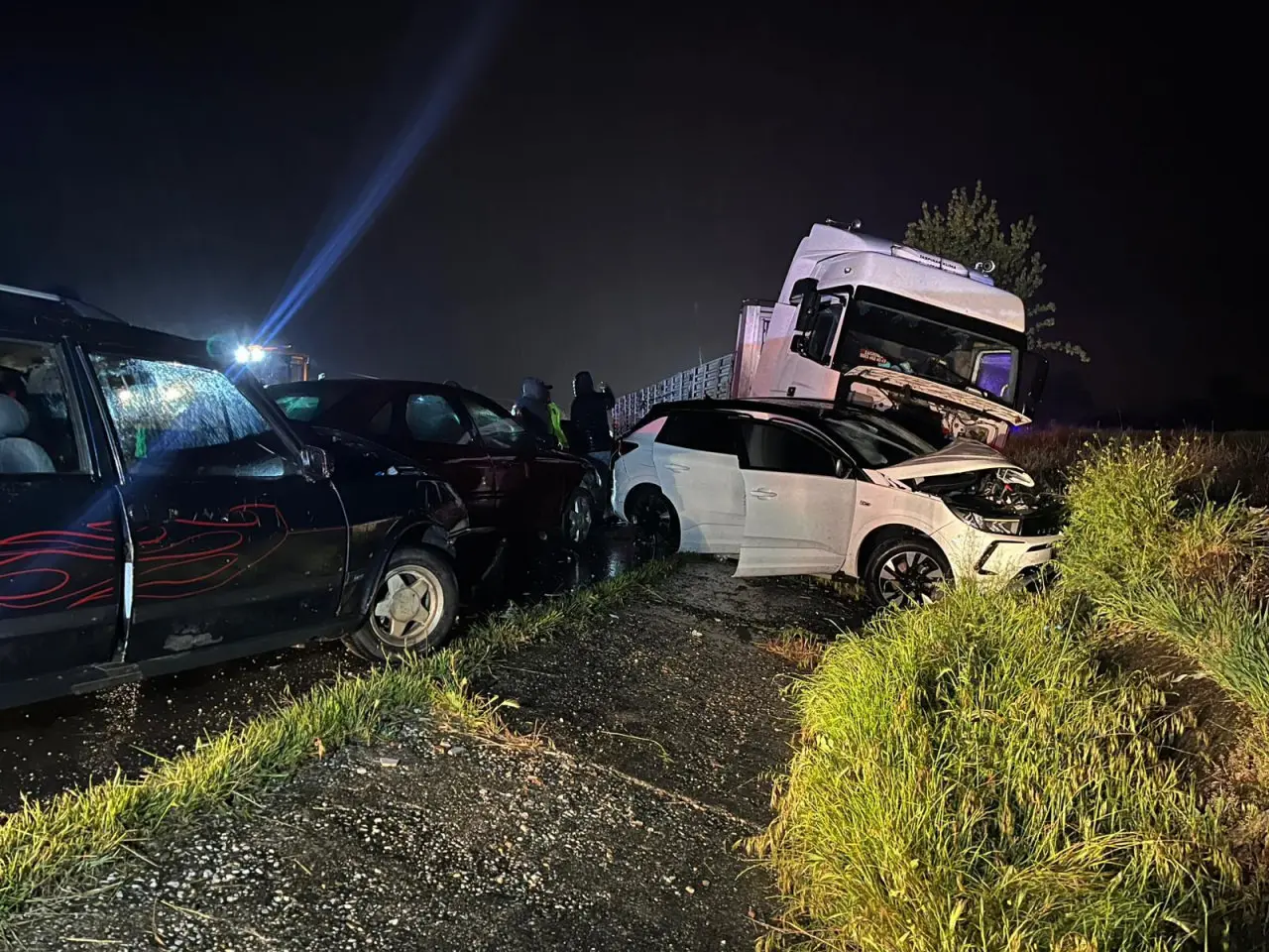 Uşak'ta Korkunç Kaza! 4 Vatandaş Öldü, Çok Sayıda Yaralı Var (1)