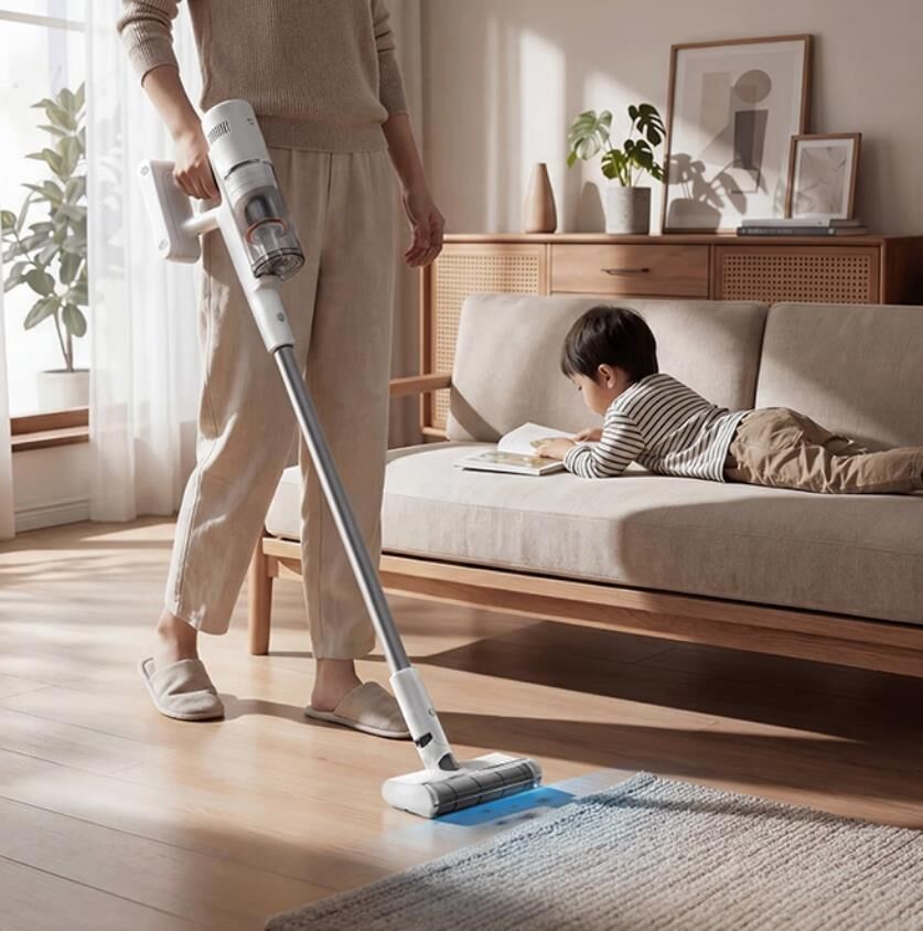Xiaomi’dan Ev Temizliğinde Yeni Hamle! Mavi Işıklı Kablosuz Süpürge Tanıtıldı (2)