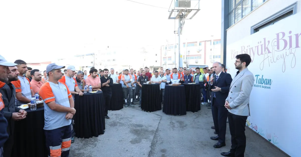 Alper Taban Temizlik İşleri Personeliyle Bir Araya Geldi (2)