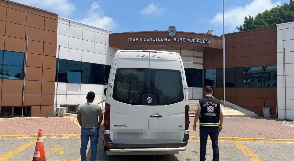 Araç Kamerası Kaydetti, Trafik Ihlalleri Cezasız Kalmadı (2)-2