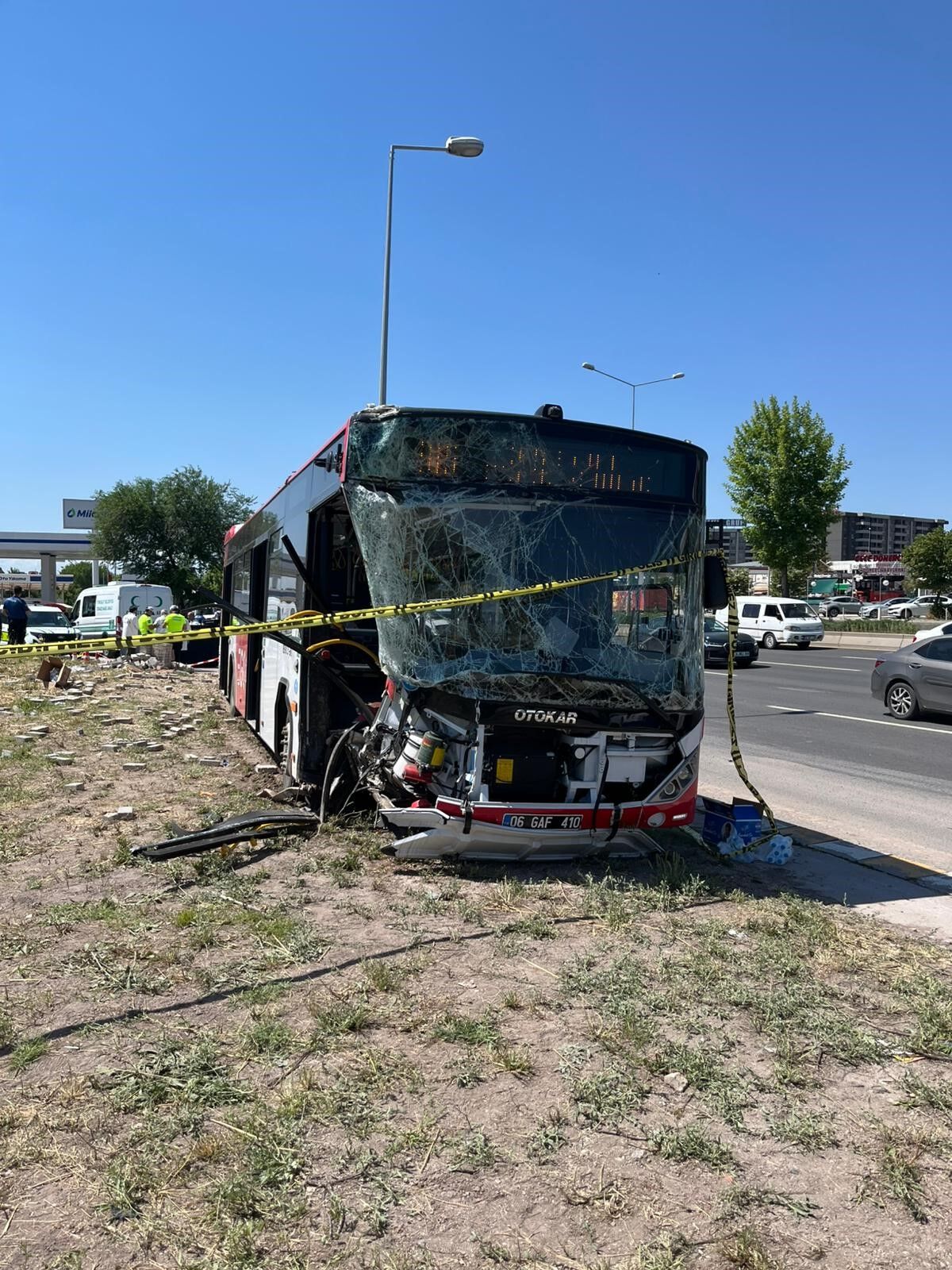 Başkentte Ego Otobüsü Kaza Yaptı! 1 Ölü, 9 Yaralı (1)