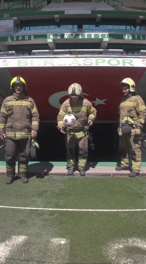 Bursa Itfaiyesi'nden Milli Takımımıza Anlamlı Destek! (3)