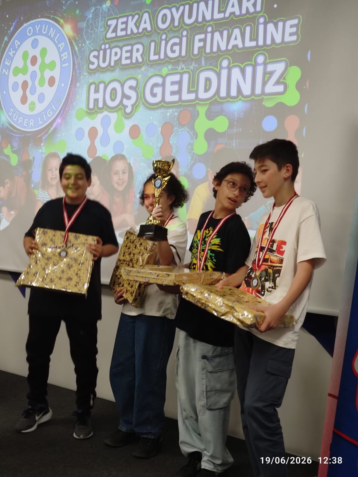 Bursa Zeka Oyunları Süper Ligi’nin Şampiyonu İstaş Kentaş Ortaokulu (5)