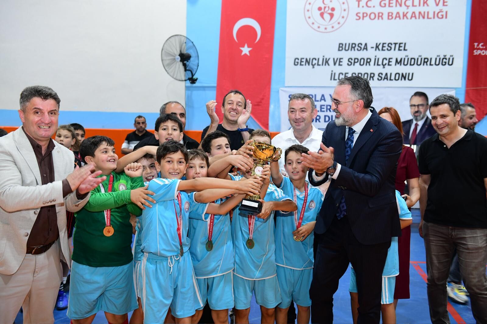 Bursa'da 40 Kategoride Spor Müsabakası! Öğrenciler Kıyasıya Yarıştı (1)