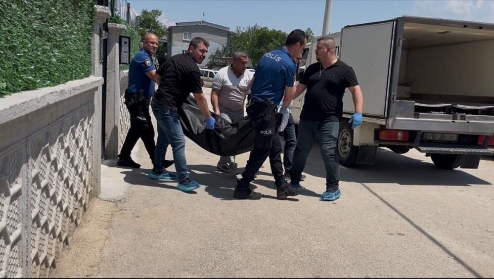 Bursa'da Aile Katliamı! Olayı Görenler Sinir Krizi Geçirdi (2)