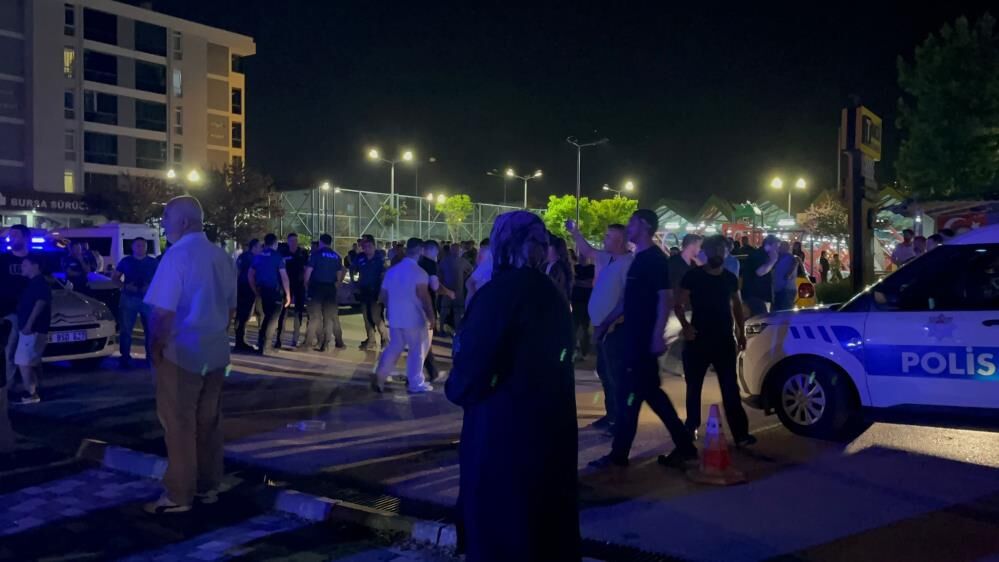 Bursa'da Aileler Arasında Çıkan Kavgada Kan Aktı! Yaralılar Var..-2