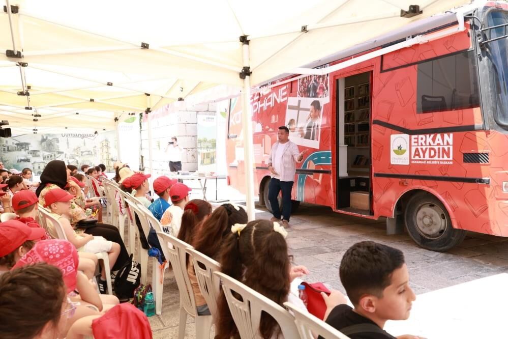 Bursa'da Çocuklara Kitap Ve Tarih Sevgisi Aşılanıyor! (1)