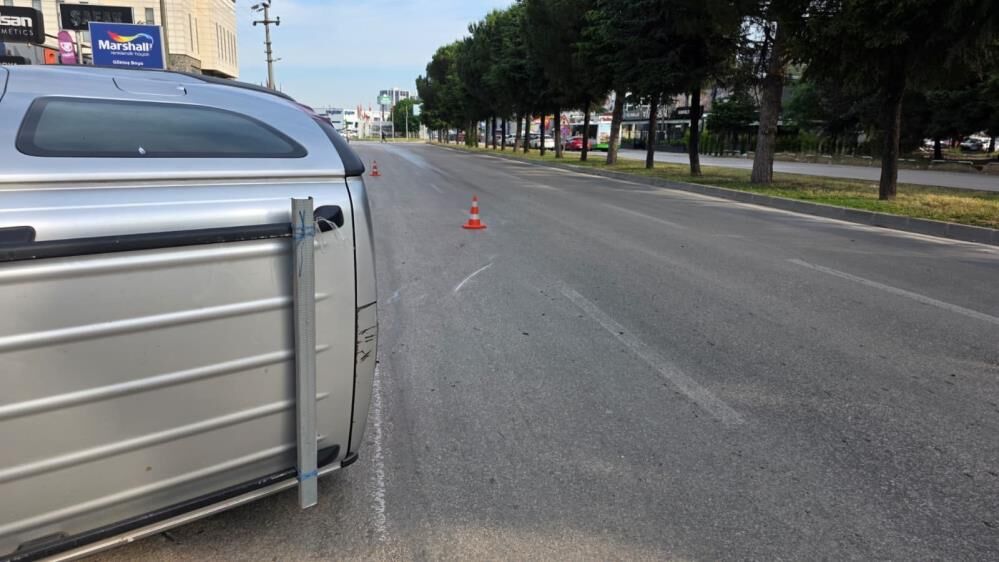 Bursa'da Feci Kaza! 2 Yaralı... (1)