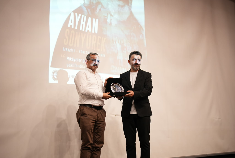 Bursa’da “Geleceğe Not” Temalı Kısa Film Yarışmasında Ödüller Verildi (2)