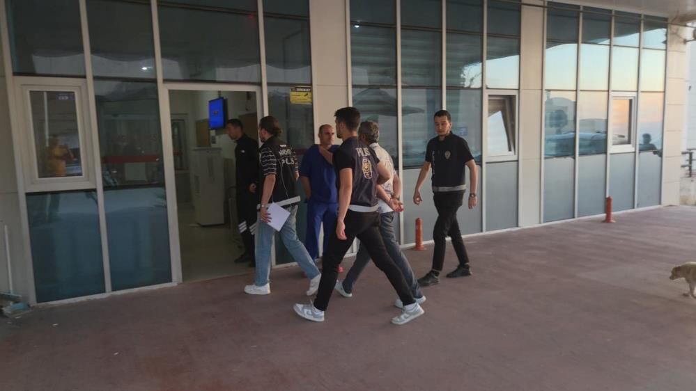 Bursa'da Helikopter Destekli Operasyonu! 52 Gözaltı (1)