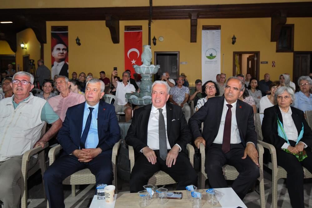 Bursa'da Nazım Hikmet’in Dizeleri Yankılandı! (1)