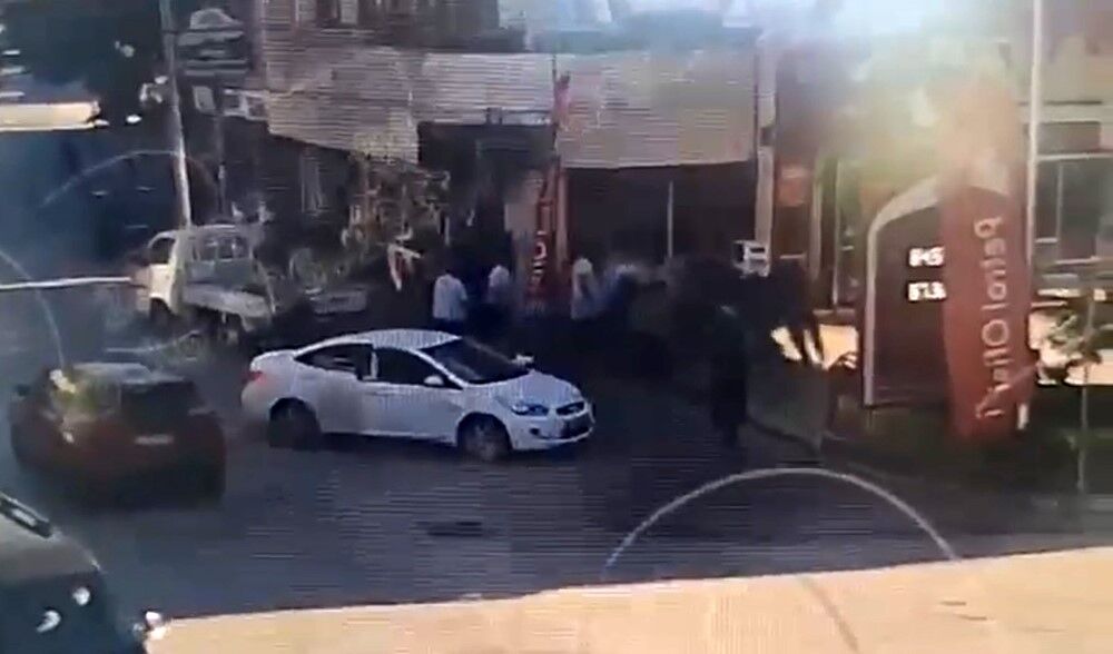 Bursa'da Trafikte Ortalık Savaş Alanına Döndü (1)-2