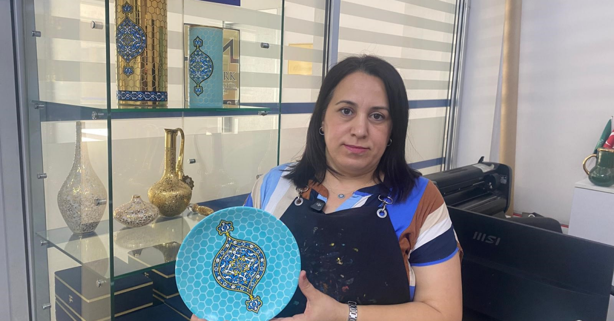 Bursa’nın Tarihi Motifleri Cam Sanatıyla Hediyelik Ürünlere İşleniyor (2)