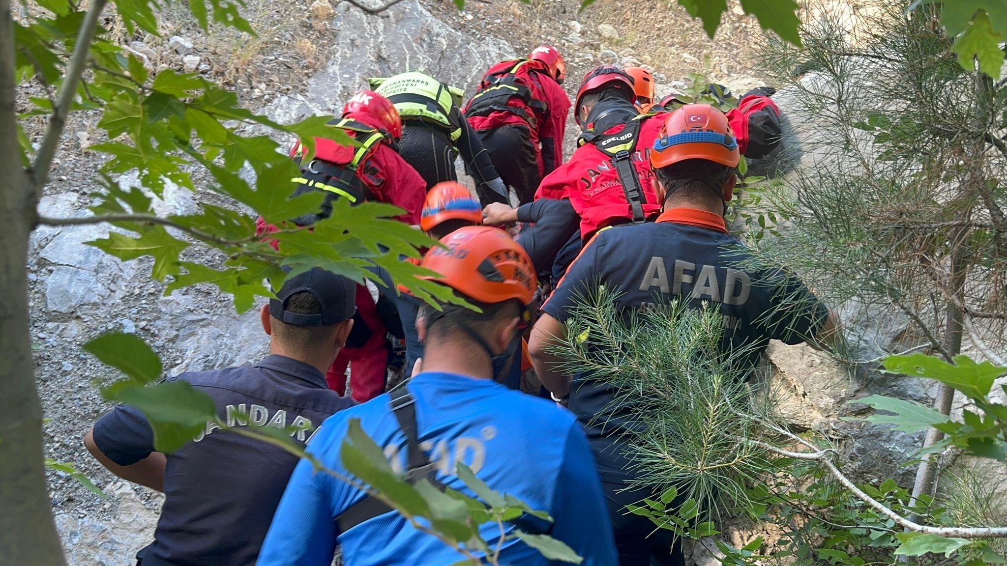 Ceyhan Nehri'nde Kaybolan Kişinin Cansız Bedenine Ulaşıldı (1)
