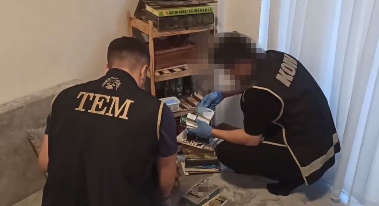 Düzce Ve Bursa’da Deaş Operasyonu! 13 Şüpheli Gözaltına Alındı (5)