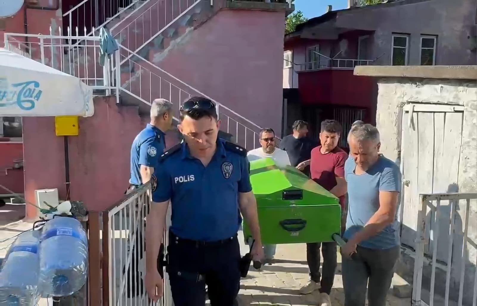 Emniyet Mensubu Evinde Ölü Bulundu (1)