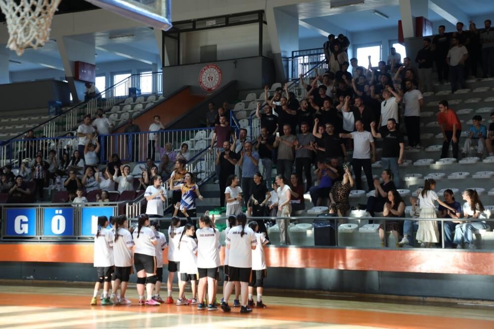 İnegöl Belediyespor U12 Kız Takımı Bursa 3’Üncüsü Oldu! (1)