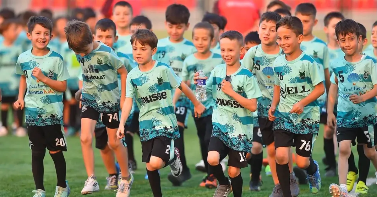 İnegöl Kafkasspor Yaz Futbol Okulu Kayıtları Başladı (2)