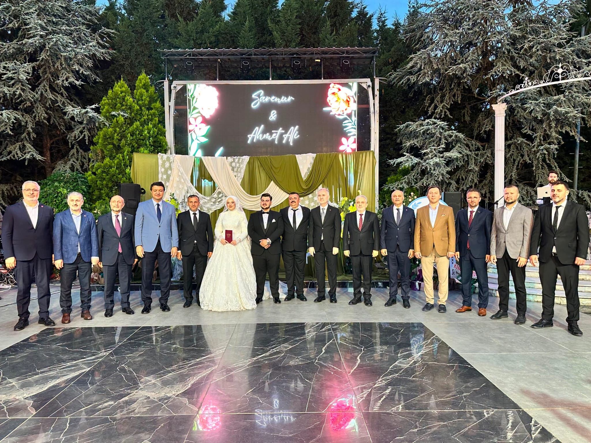 İnegöl Protokolünü Buluşturan Düğün (1)-1