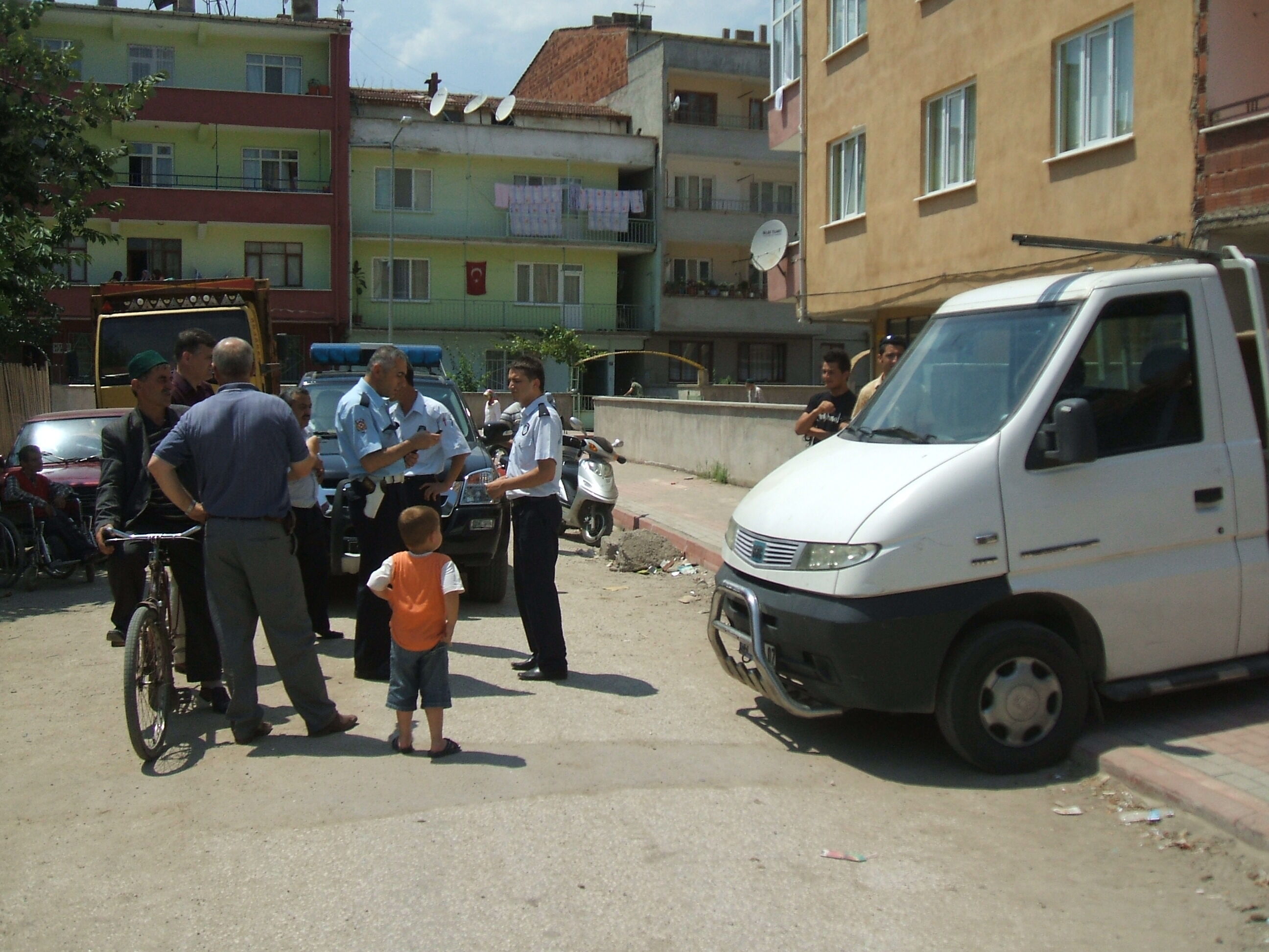 İnegöl'de Baz İstasyonu Kurulumu Arşiv 2008 Gençgazete (6)