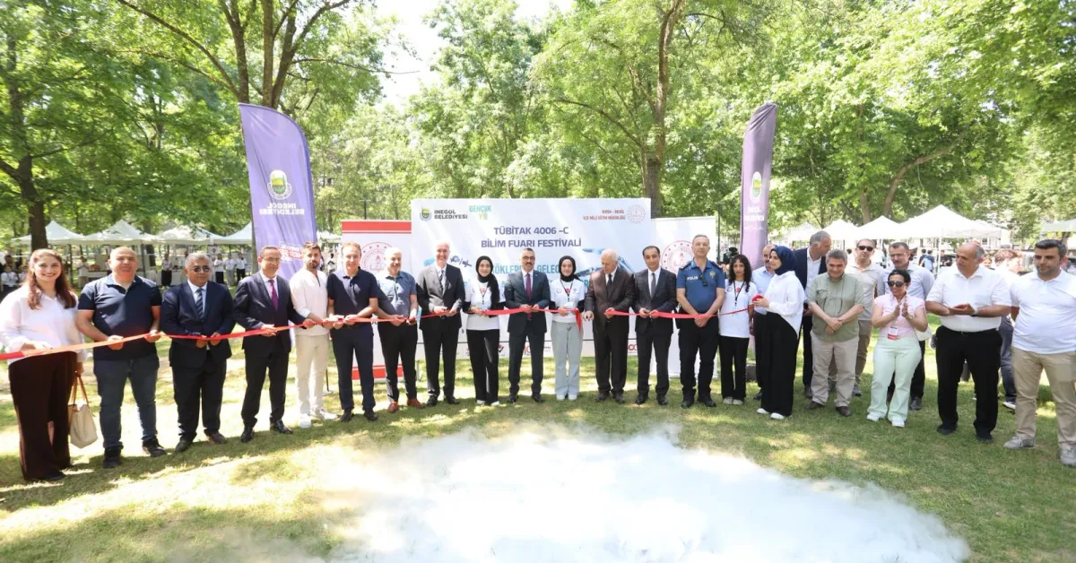 İnegöl’de Bilim Şöleni 210 Öğrencinin Hazırladığı 73 Proje Sergilendi (10)
