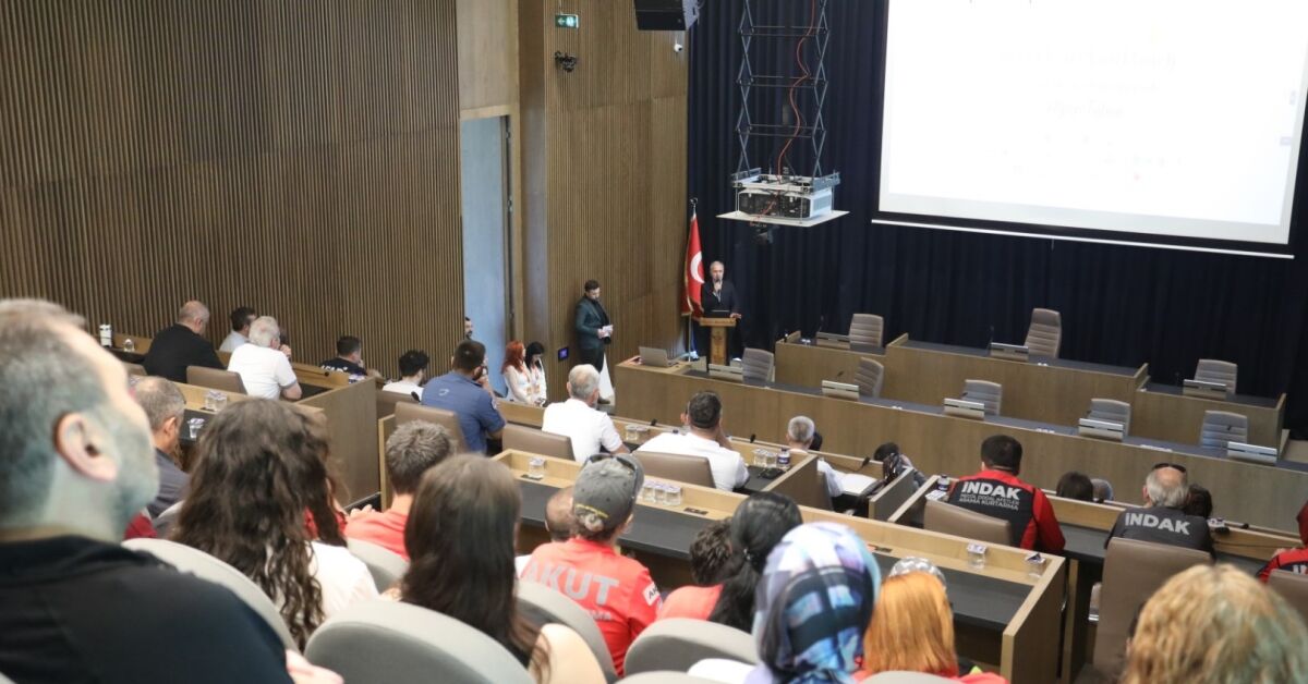 İnegöl’de Çocuk Odaklı Afet Yönetimi Masaya Yatırıldı (2)