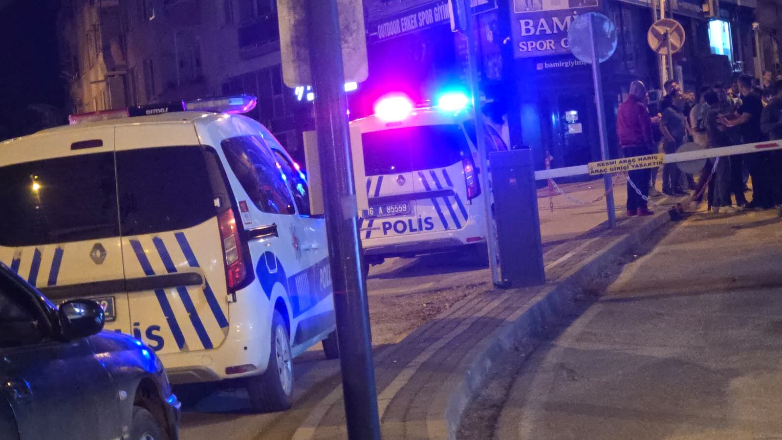 İnegöl’de Gece Yarısı Kavga Sesleri Mahalleyi Ayağa Kaldırdı (1)-1