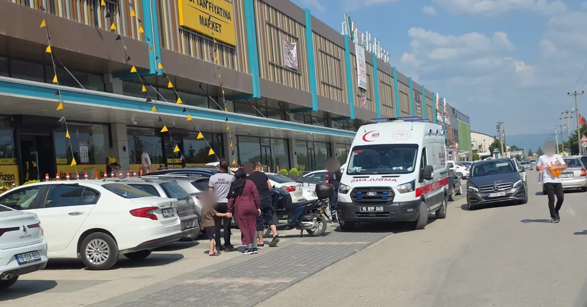 İnegöl’de Kaza Yapıp Yaralandılar Ama Hastaneye Gitmeyi Kabul Etmediler