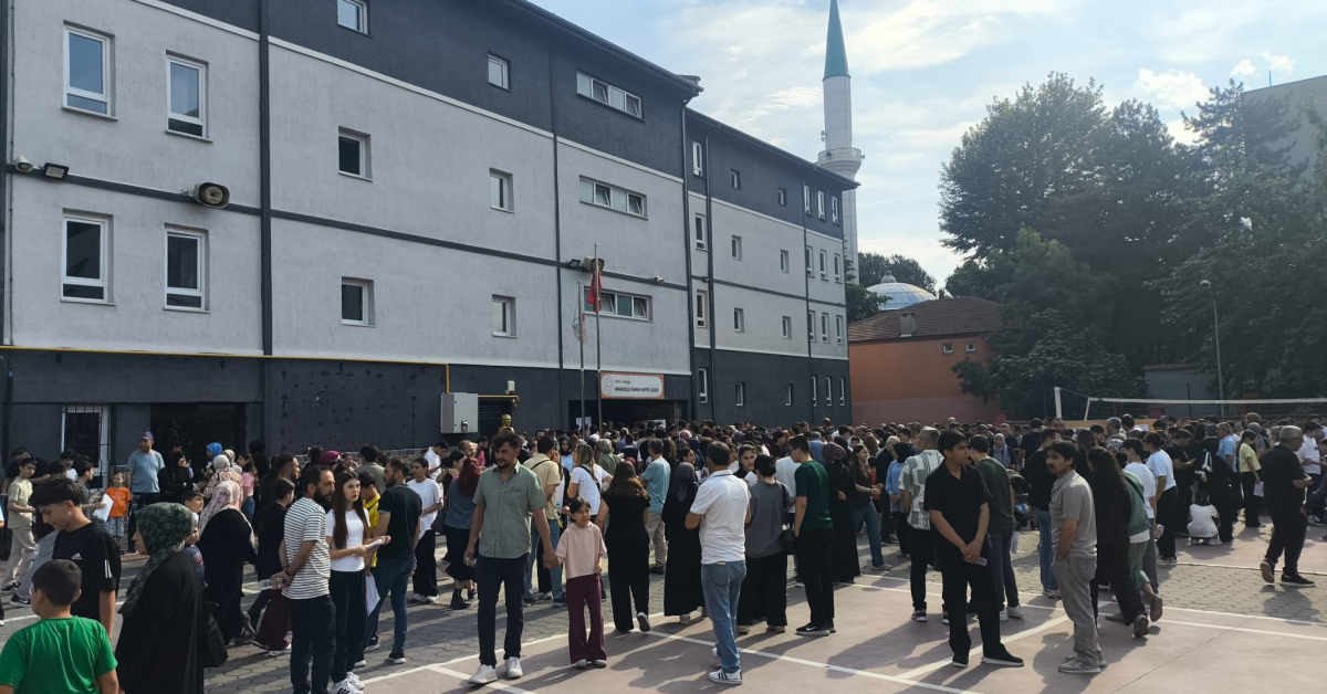 İnegöl’de Lgs Heyecanı 3 Bin 817 Öğrenci Sınava Katılıyor (1)