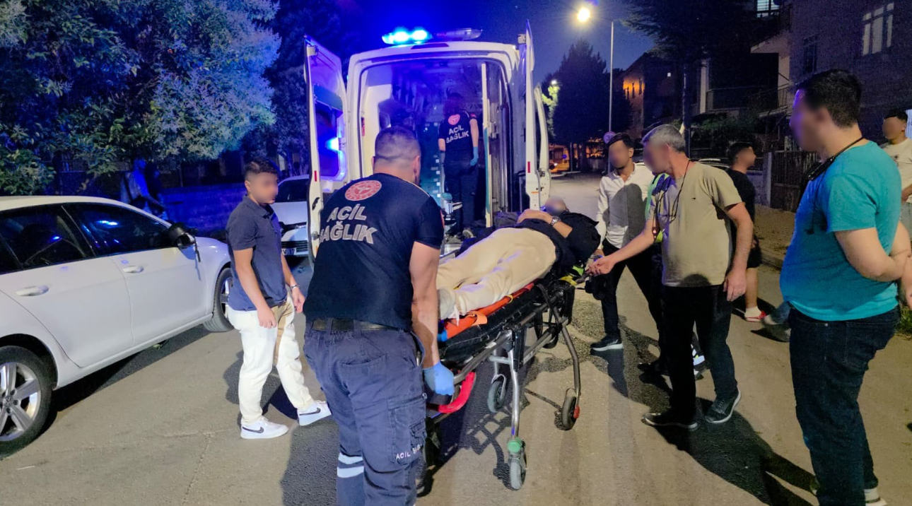 İnegöl’de Yoldaki Çukur Kazaya Neden Oldu! Sürücü Metrelerce Sürüklendi (2)