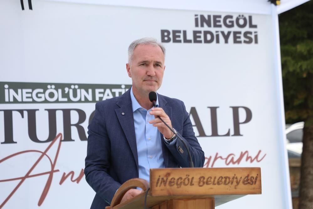 İnegöl’ün Fatihi Turgut Alp, Kabrinde Dualarla Anıldı! (3)