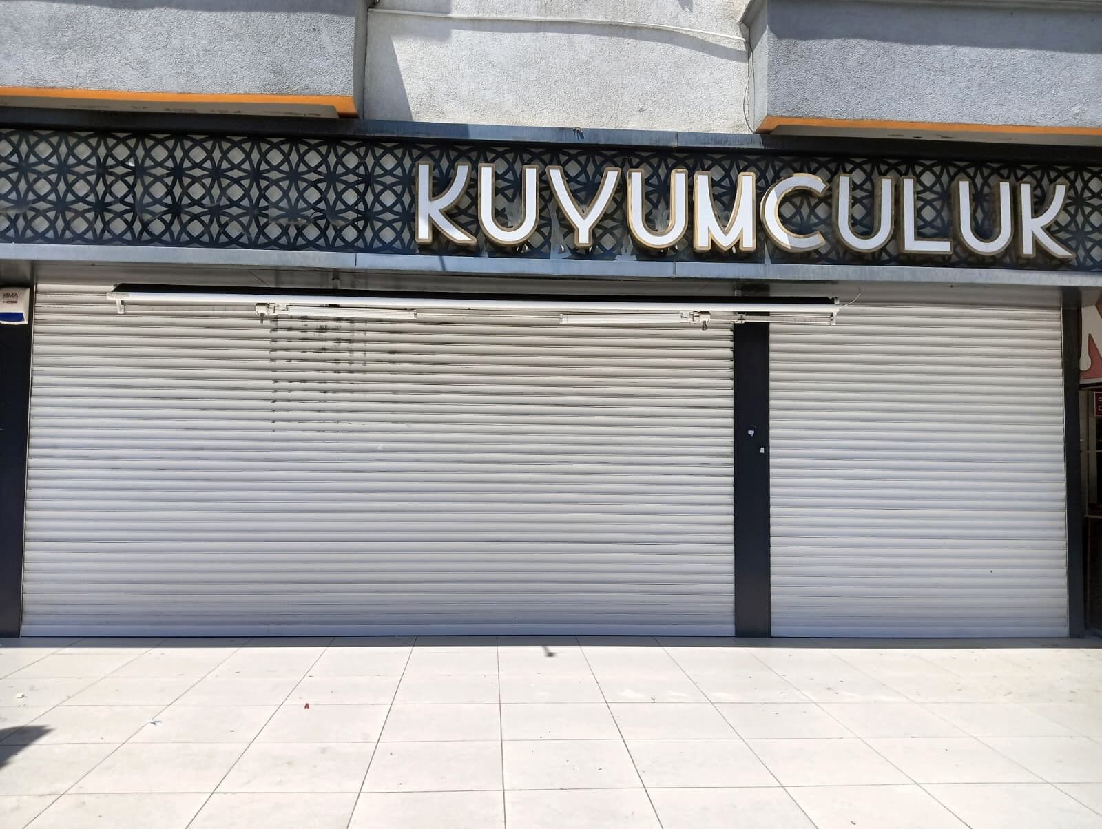 Kendisine Emanet Edilen Altınlarla Kaçtığı Iddia Edilen Kuyumcudan Günlerdir Haber Alınamıyor (1)