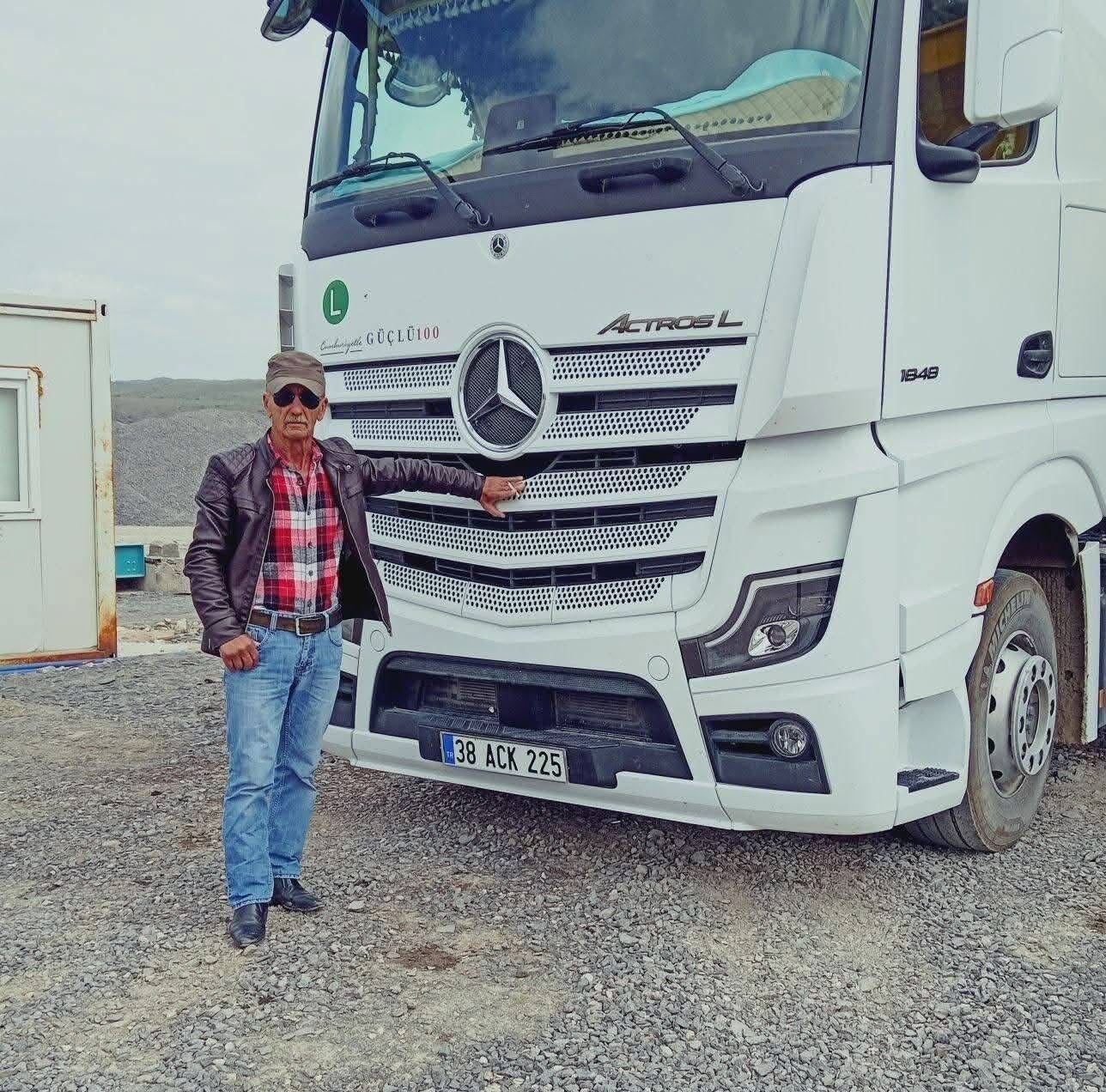 Manisa’da Zincirleme Kaza! 2 Ölü, 4 Yaralı (4)