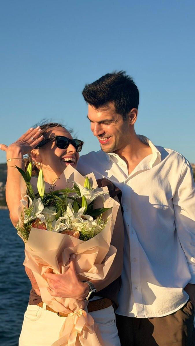 Oyuncu Tolga Mendi Ve Damla Can Evleniyor