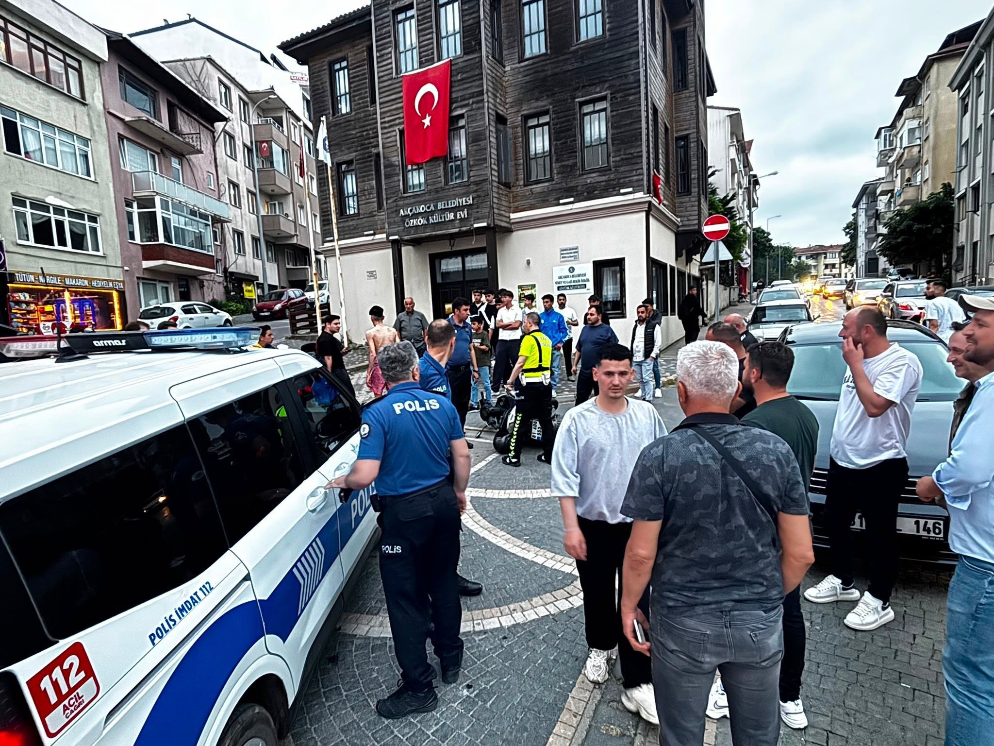 Polisin Dur Ihtarına Uymadı, Araçlara Çarpınca Yakalandı (2)