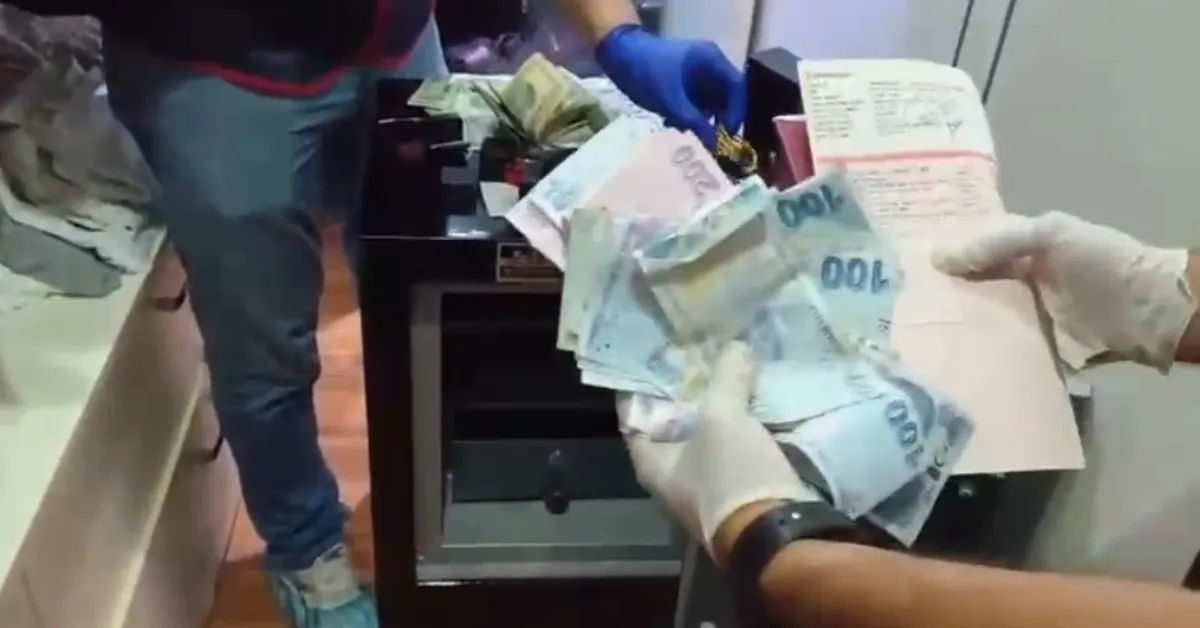 Silifke Belediyesine Operasyon Başkan Mustafa Turgut Dahil 18 Gözaltı (6)