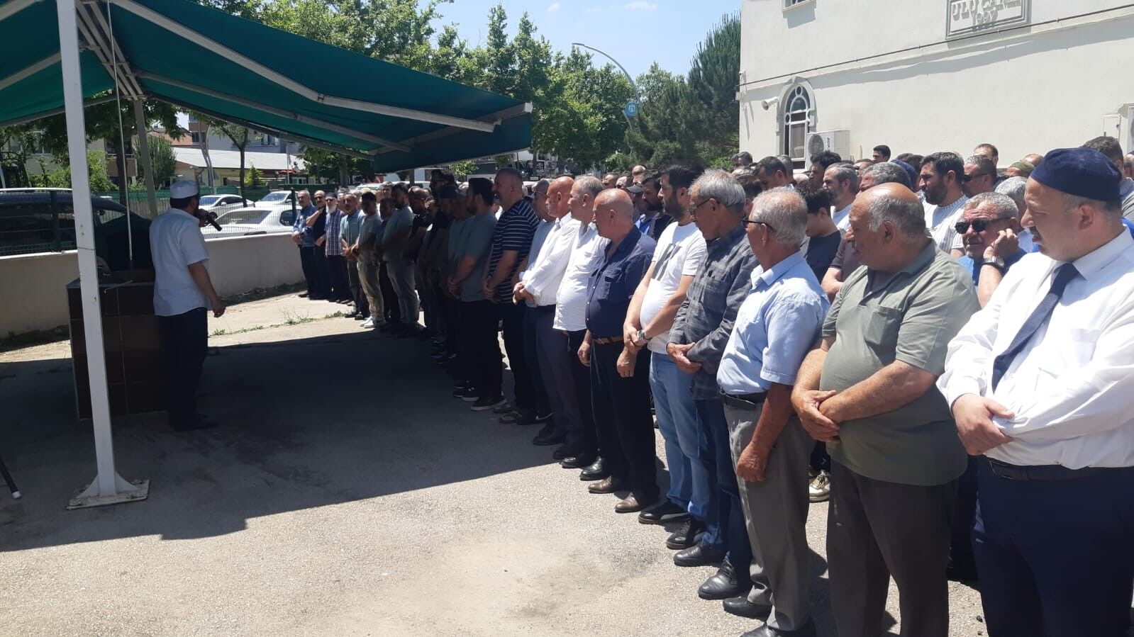 Sma Hastası Çocuğunun Cihazını Kapatan Baba Intihar Etti! (1)