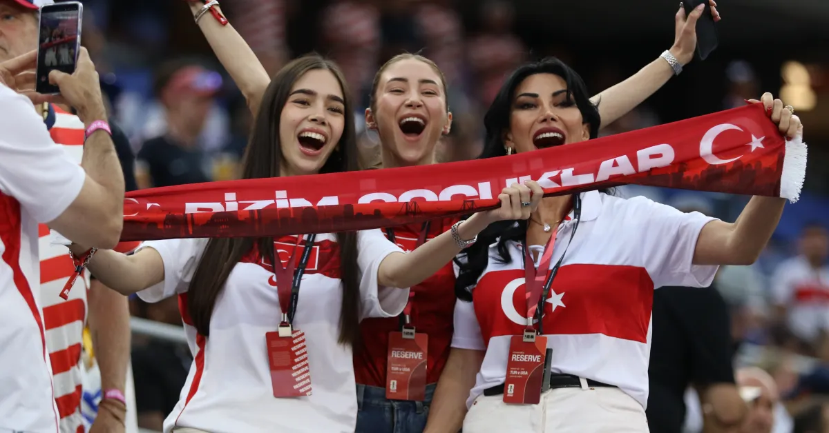 Türkiye Abd Maçında Tribünler Doldu 70 Bin 492 Taraftar İzledi (5)